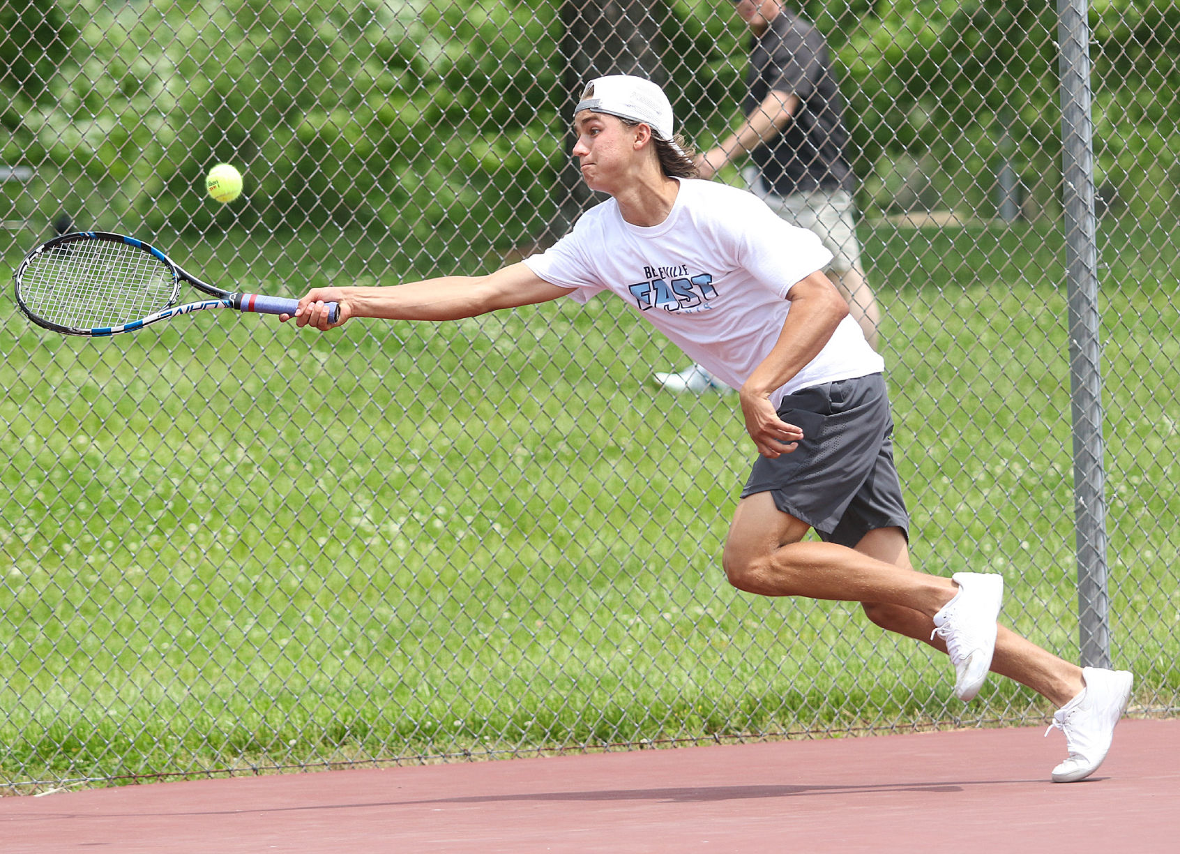 Belleville East's Max Skaer vs. Edwardsville's Zach Trimpe